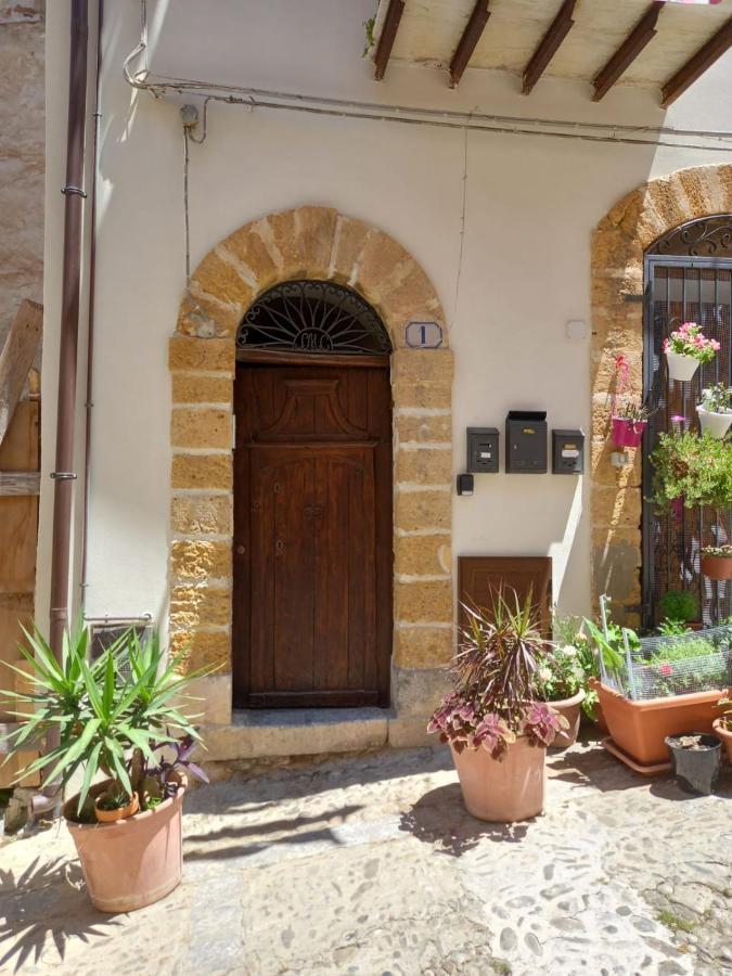 Balcone Delle Mura 체팔루 외부 사진
